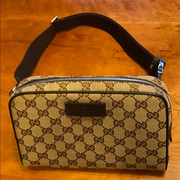 Gucci Belt Bag - Picture 1 of 13